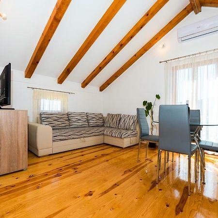 Apartment Bogdanovic Тисно Екстериор снимка