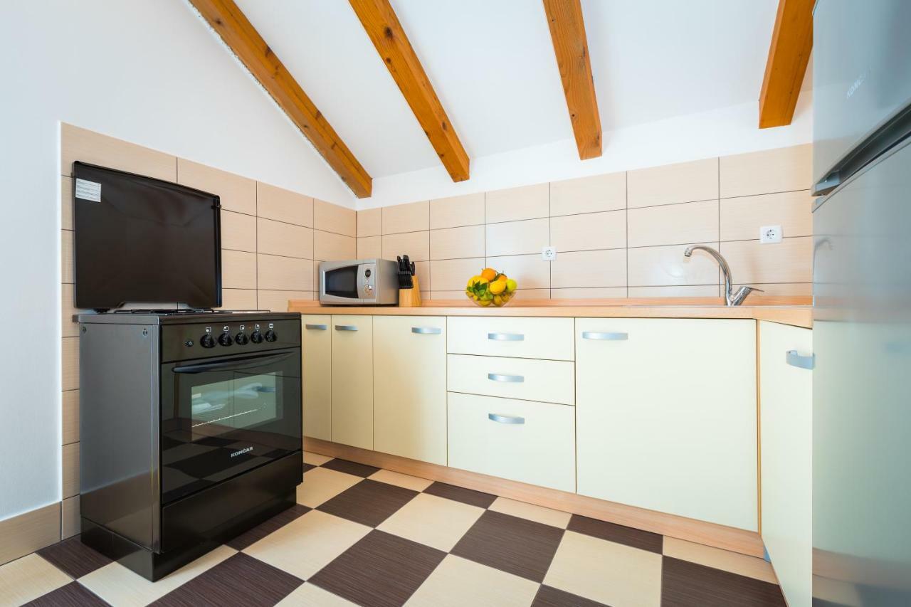 Apartment Bogdanovic Тисно Екстериор снимка