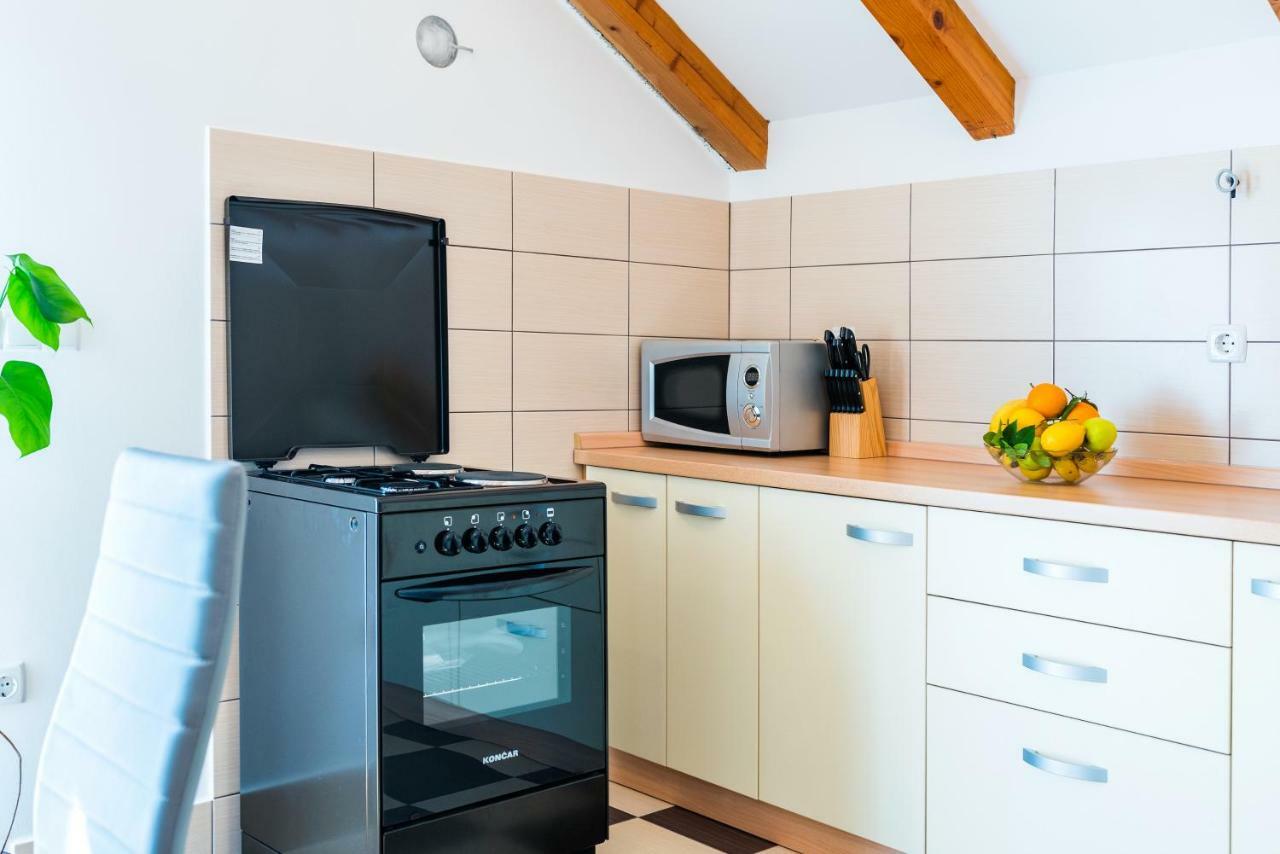 Apartment Bogdanovic Тисно Екстериор снимка